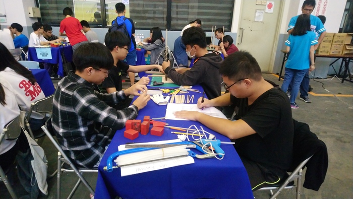 全國抗震盃國際賽 東專建築技冠群倫圖片