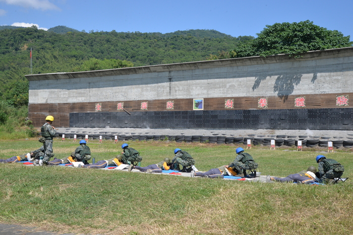 東專實彈射擊體驗 深化全民國防教育圖片