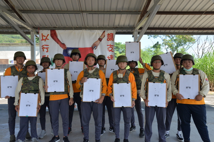 東專實彈射擊體驗 深化全民國防教育圖片