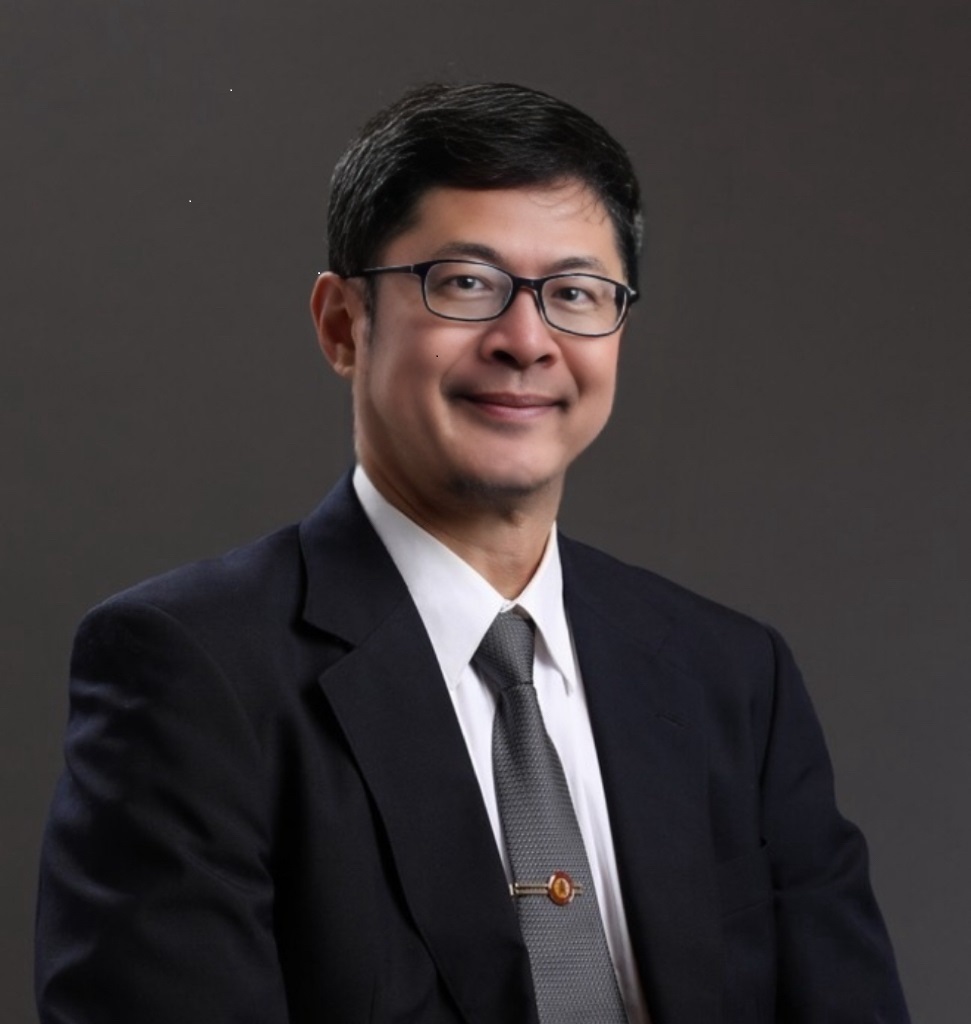 校長室-校長簡歷, 背景圖片為臺東專科學校 現任校長邱垂昱教授