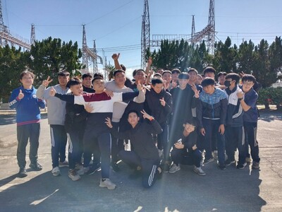 電力大開眼界！東專附設高職部電機科同學勇闖台電「超級變形金剛」基地圖片