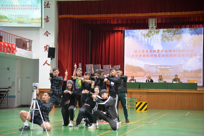 109學年度愛校愛國歌曲暨友善校園創意隊呼競賽圖片
