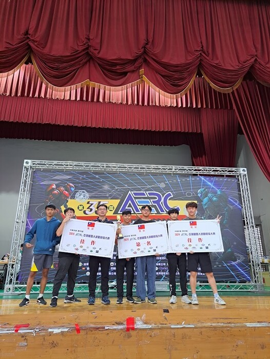 電機科機器人賽照片3圖片